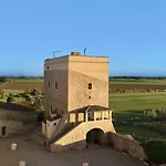 Tricosto Tower Apartment *