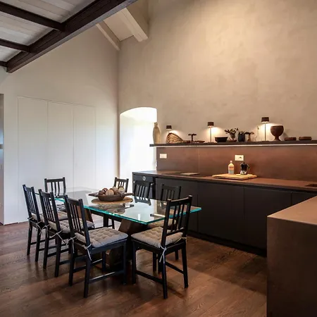 Apartment Tricosto Tower