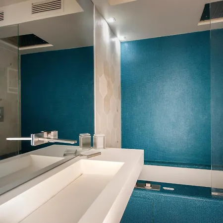 Tricosto Tower Apartment